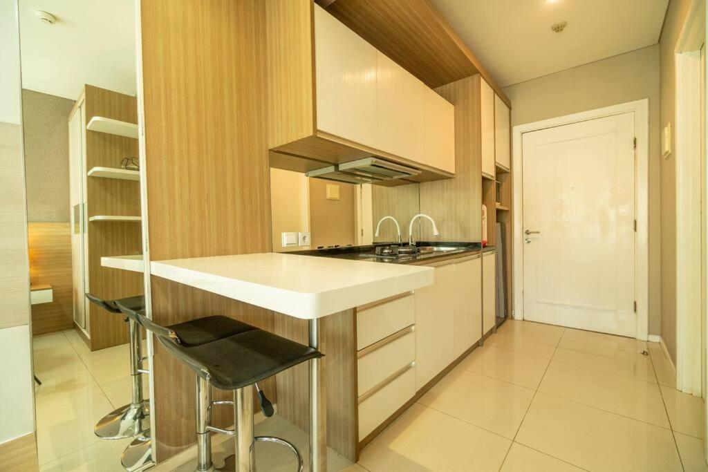 Bright & Stylish In Jakarta, Scbd Appartement