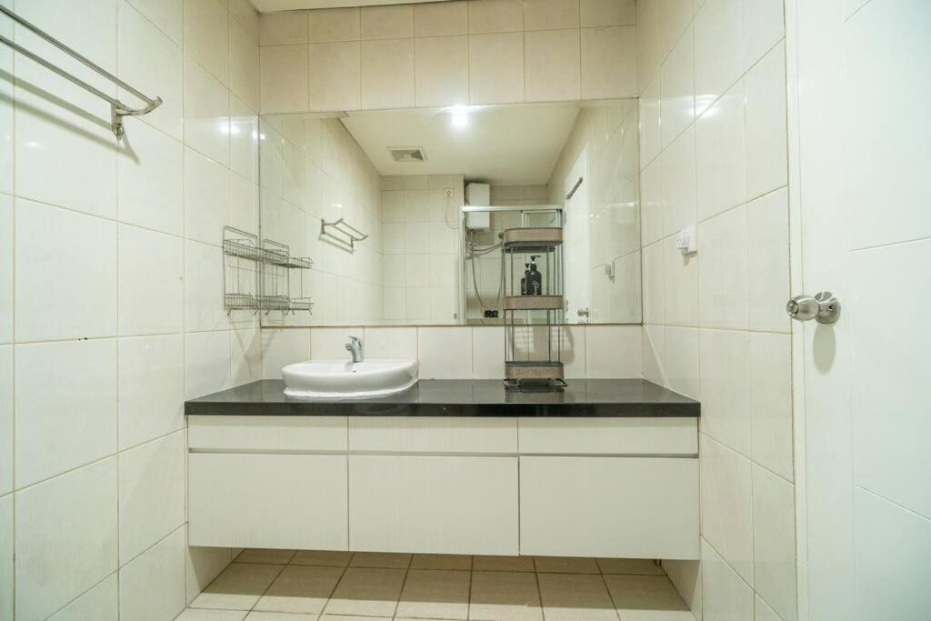 Bright & Stylish In Jakarta, Scbd Appartement