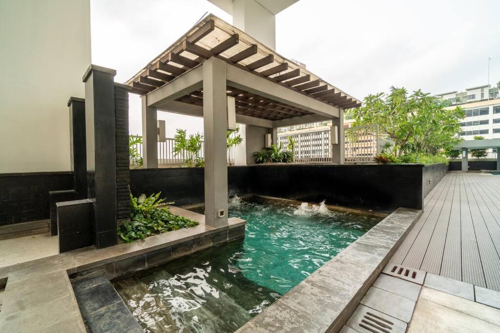Bright & Stylish In Jakarta, Scbd Appartement